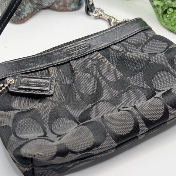 Coach Black Signature Wristlet - Picture 1 of 6
